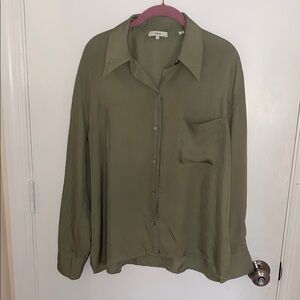 Vince Green Button Down Shirt with Relaxed Fit